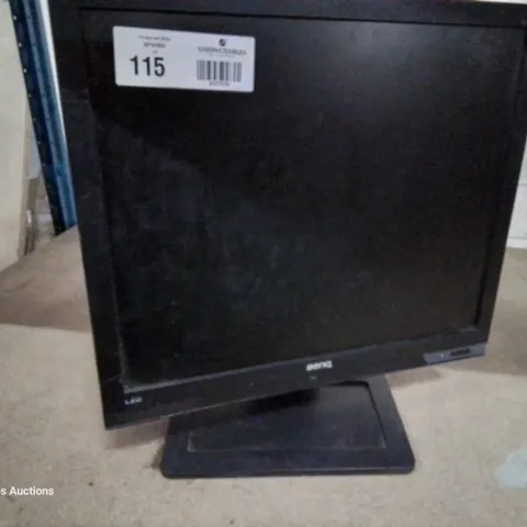 BENQ LCD DESK TOP MONITOR WITH STAND Model BL902-T
