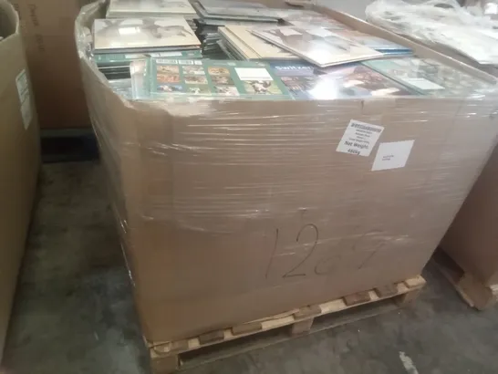 PALLET CONTAINING ASSORTED 2023 CALENDARS & PLANNERS