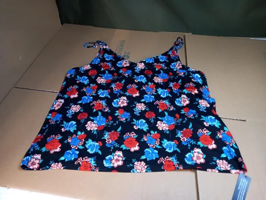 ROMAN FLORAL VEST - SIZE 18