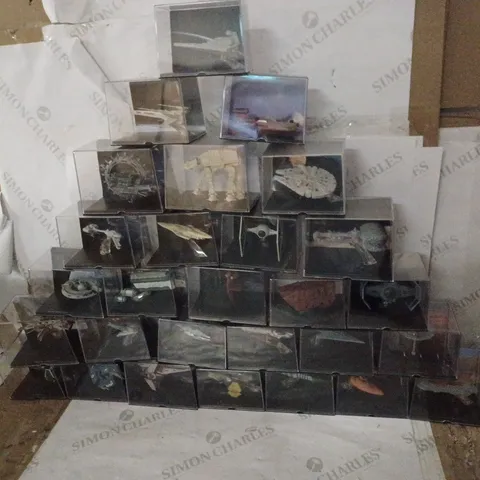 LOT OF 28 DEAGOSTINI STAR WARS DIE-CAST STARSHIPS & VEHICLES