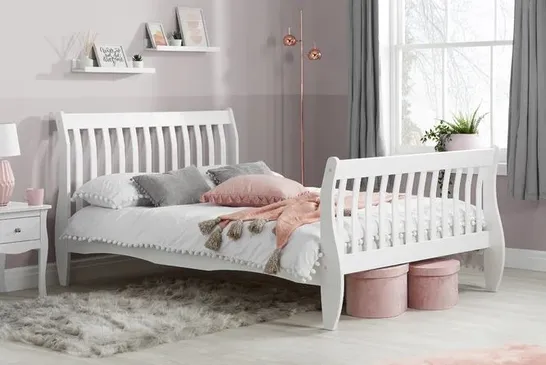 BOXED BELFORD BED - WHITE // SIZE: SINGLE (2 BOXES)