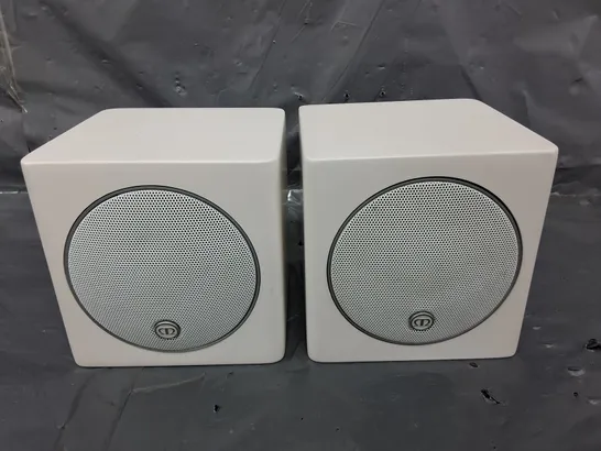 PAIR OF RADIUS 45 SPEAKERS IN WHITE