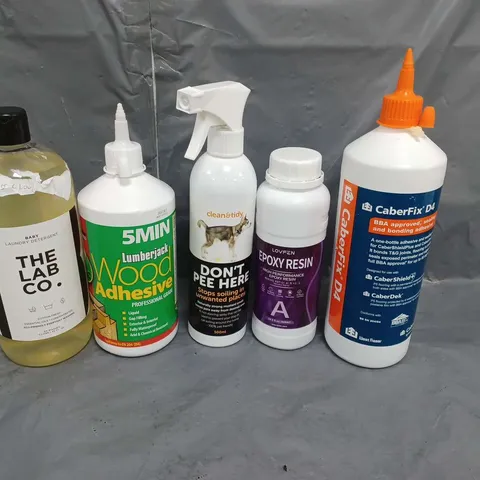 APPROXIMATELY 15 HOUSEHOLD AND CLEANING PRODUCTS TO INCLUDE LAUNDRY DETERGENT AND WOOD ADHESIVE