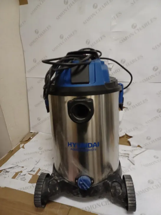 HYUNDAI HYVI10030 3000W TRIPLE MOTOR 3 IN 1 WET & DRY ELECTRIC HEPA FILTRATION VACUUM CLEANER