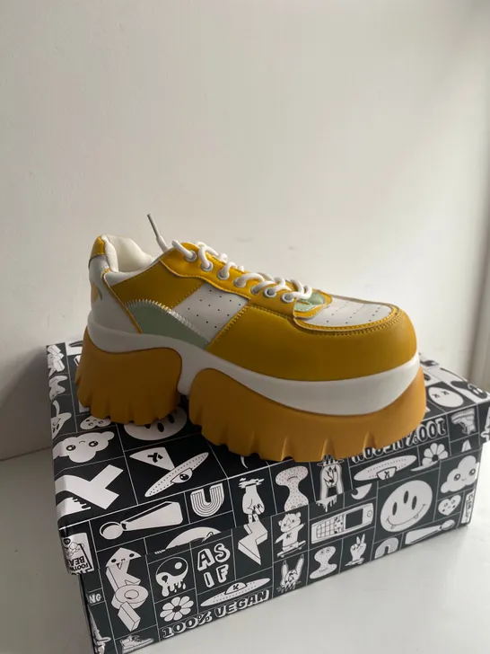 BOXED PAIR OF KOI KIM JUICE GREEN TRAINERS SIZE 6