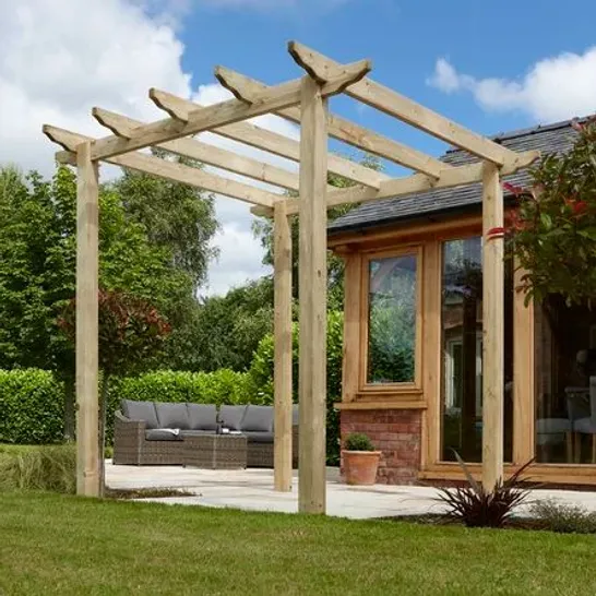 2.7M×2.4M SOLID WOOD PERGOLA