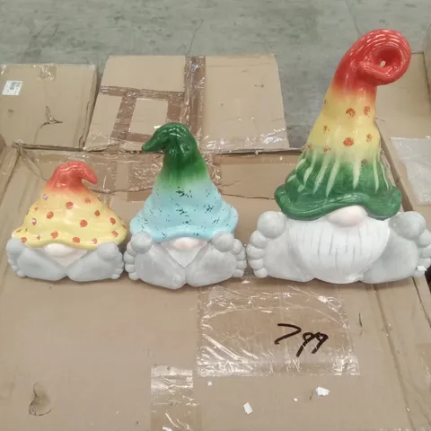 BOXED 3 GARDEN GNOMES