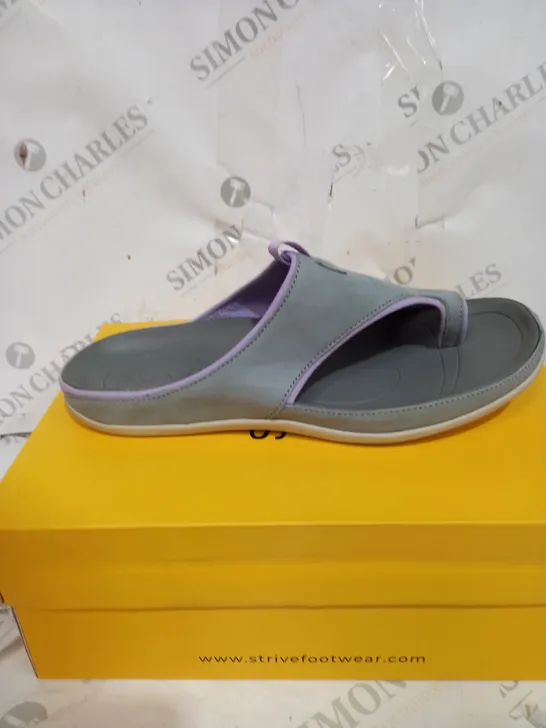 BOXED STRIVE GREY PINKSTRIPE SANDALS SIZE 7