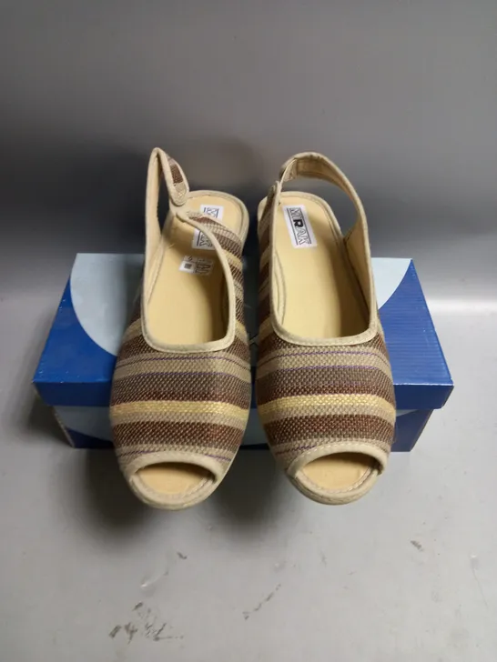 BOXED MIRAK CLASSIC BROWN CARLA SLING BACK SANDALS SIZE EU 42