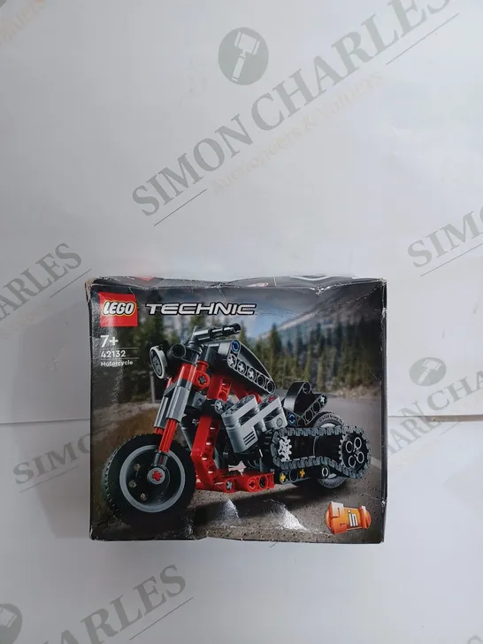 BOXED LEGO TECHNIC 42132