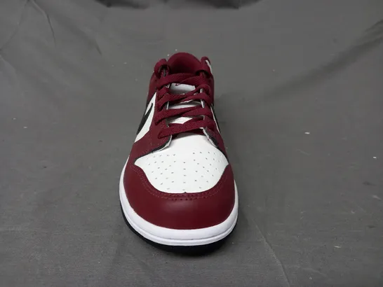 PAIR OF NIKE TRAINERS IN BURGUNDY/WHITE/BLACK UK SIZE 4.5