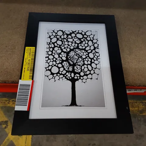 MONOCHROME TREE ART NO.1 - SINGLE FRAMED PICTURE (1 ITEM)
