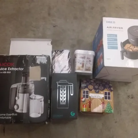 PALLET OF ASSORTED ITEMS INCLUDING DREO AIR FRYER, AICOK JUICE EXTRACTOR, GINGERBREAD HOUSE, COLD BREWER, HIMALAYAN SALT, OFFICE CHAIR 