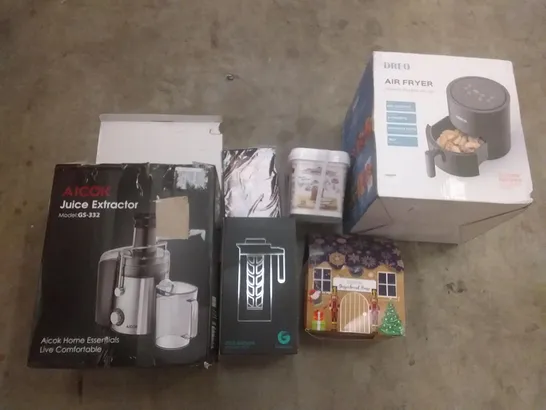 PALLET OF ASSORTED ITEMS INCLUDING DREO AIR FRYER, AICOK JUICE EXTRACTOR, GINGERBREAD HOUSE, COLD BREWER, HIMALAYAN SALT, OFFICE CHAIR 