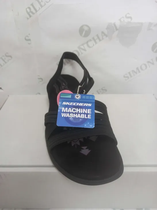 BOXED SKECHERS VEGAN SANDALS SIZE UNSPECIFIED