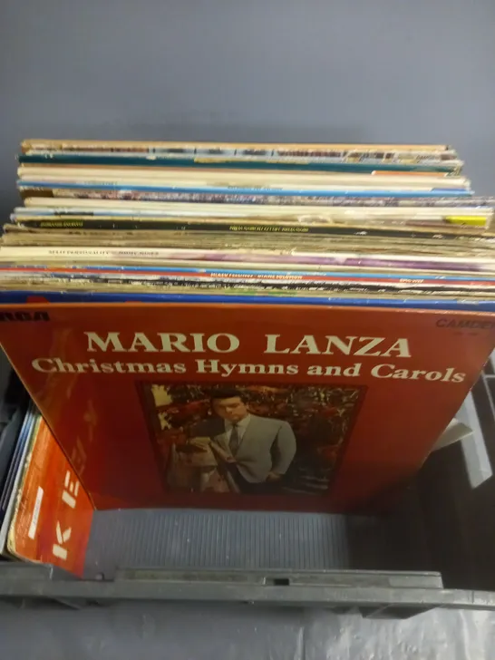 LOT OF APPROXIMATELY 50 ASSORTED VINYLS TO INCLUDE SHIRLEY BASSEY, MARIO LANZA AND PIPES AND DRUMS