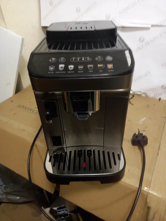 DELONGHI MAGNIFICA EVO COFFEE MACHINE 