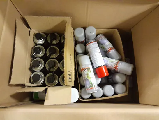 APPROXIMATELY 28 ASSORTED AEROSOLS TO INCLUDE ITS CHRISTMAS SHIMMERING METALLIC SPRAY PAINT, AUTO EXTREME 4x4 TYRE FIX, RAPIDE HEAVY DUTY CARPET & TILE ADHESIVE, ETC - COLLECTION ONLY