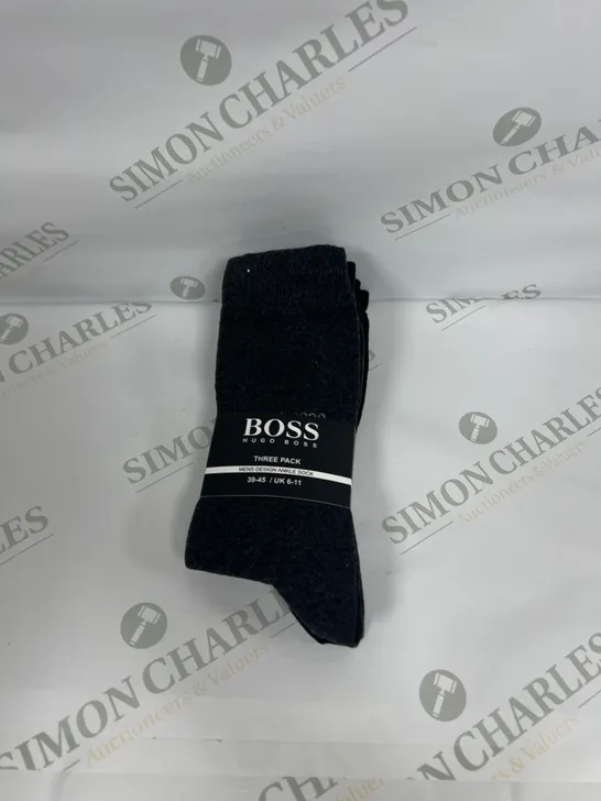 HUGO BOSS 3PC ANKLE SOCK SIZE 6-11