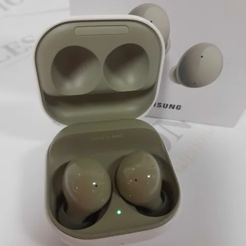 BOXED SAMSUNG GALAXY BUDS 2