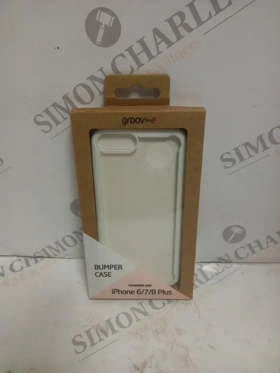 BOX OF APPROXIMATELY 45 BRAND NEW BOXED GROOV-E IPHONE 6/7/8+ BUMPER PHONE CASES IN WHITE 