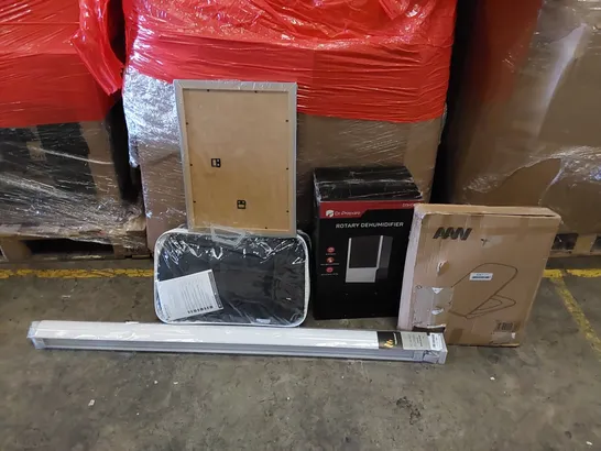 PALLET OF ASSORTED ITEMS INCLUDING: DEHUMIDIFIER, ELECTRIC BLANKET, ROLLER BLINDS, TOILET SEAT, PICTURE FRAME