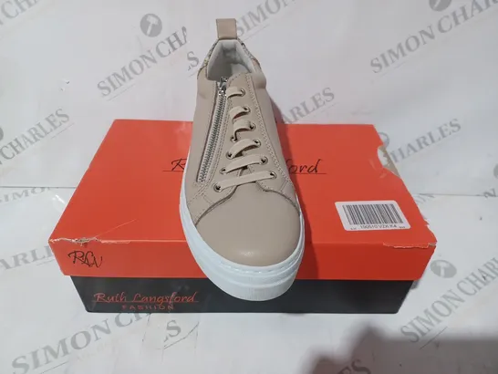 BOXED PAIR OF RUTH LANGSFORD ZIP DETAIL BEIGE LEATHER TRAINERS - SIZE 4