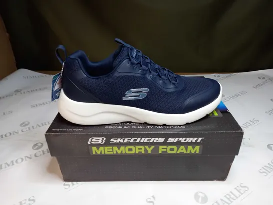 BOXED SKECHERS DYNAMIGHT 2 SETNER MENS TRAINERS SIZE 9