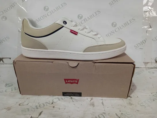 BOXED PAIR OF LEVI'S BILLY 2.0 SHOES IN WHITE/BEIGE UK SIZE 12