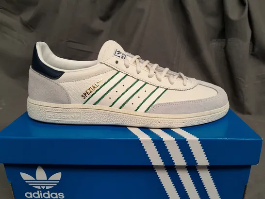 BOXED ADIDAS HANDBALL SPEZIAL IN WHITE - UK 10 1/2