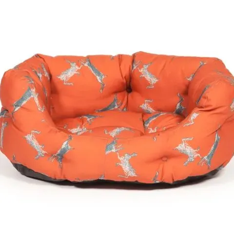 BAGGED WOODLAND HARE DELUXE SLUMBER PET BED