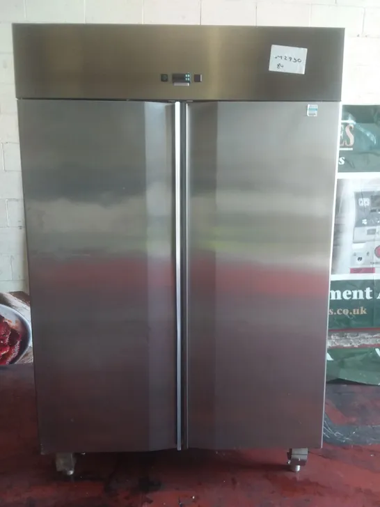 LARGE DISPLAY FRIDGE 