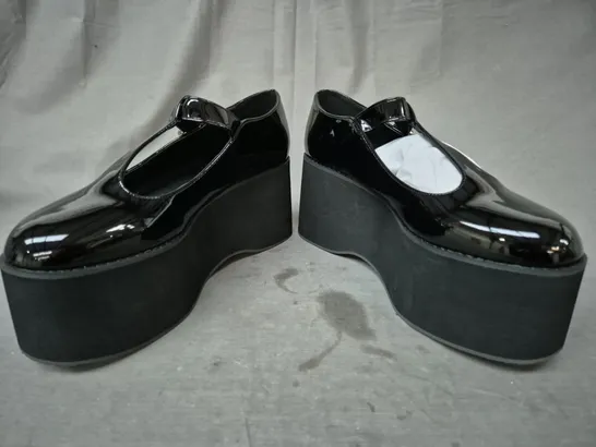 BOXED PAIR OF KOI MORENO BLACK PLATFORM MARY JANES SIZE 9