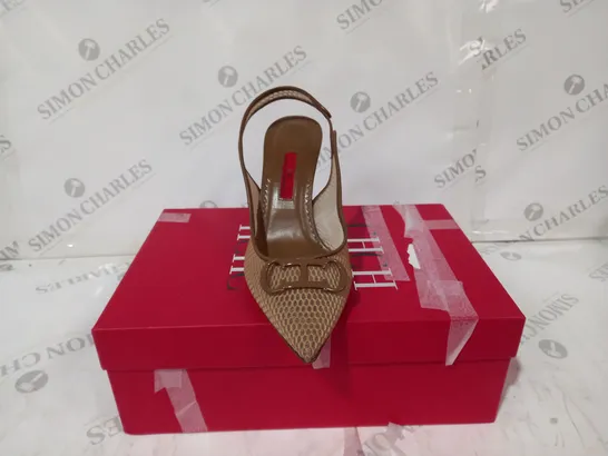 CHCH BROWN HEELS SIZE 38