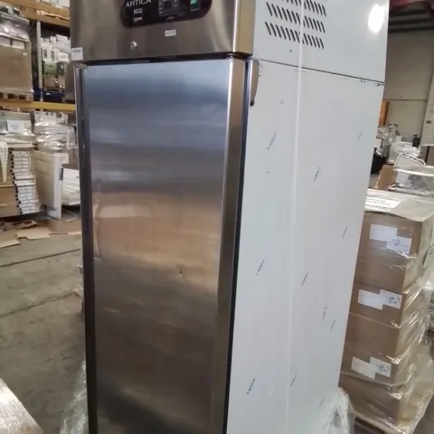 LOCKHART ARTICA ECO TALL COMMERCIAL FREEZER