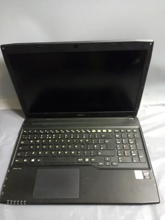 FUJITSU LIFEBOOK A544 15 INCH I5-4210M 2.60GHZ