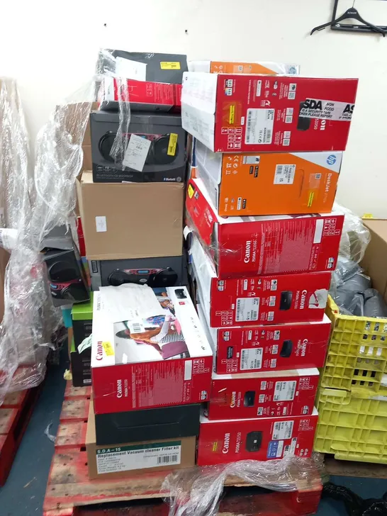 LARGE PALLET OF ASSORTED ELECTRICAL PRODUCTS TO INCLUDE; BLUETOOTH CD BOOMBOX, ONN WIRELESS KEYBOARD AND MOUSE AND CANON PIXMA T5150