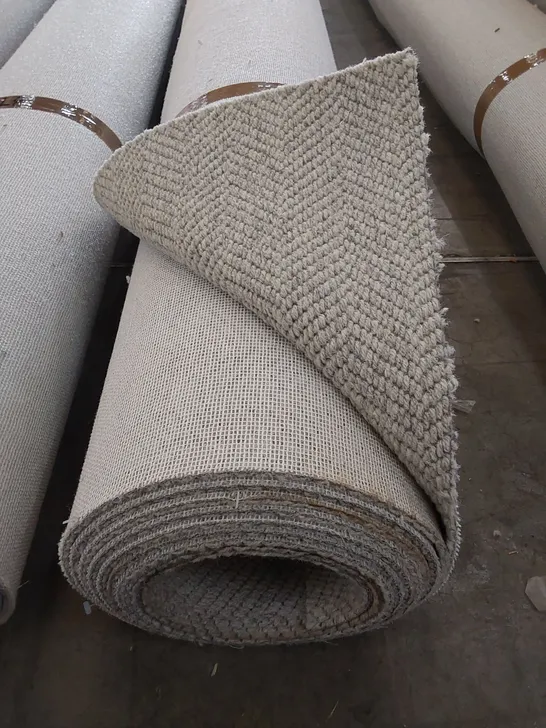 ROLL OF QUALITY LAKELAND WEAVE WINDERMERE CARPET // SIZE: APPROX 4 X 5.57m