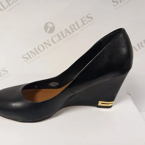 ALDO BLACK HEELED SHOES