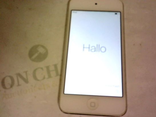 APPLE IPOD TOUCH MODEL A1421 - SILVER