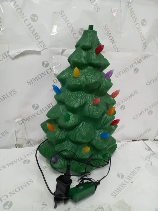 MR CHRISTMAS INDOOR OUTDOOR MOLDED CHRISTMAS TREE