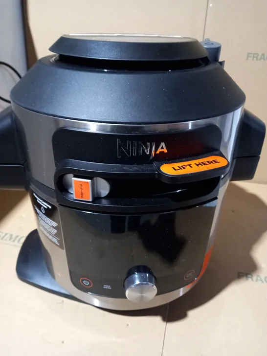 NINJA FOODI SMARTLID MULTI COOKER 