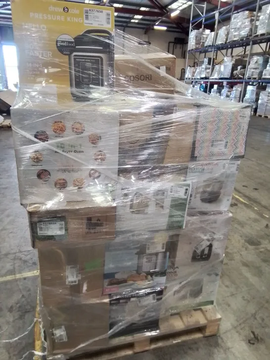 PALLET OF APPROXIMATELY 33 UNPROCESSED RAW RETURN HOUSEHOLD AND ELECTRICAL GOODS TO INCLUDE;