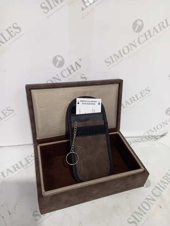 BOXED BROWN ANTI THEFT ANTI SCAN KEY PROTECTOR 