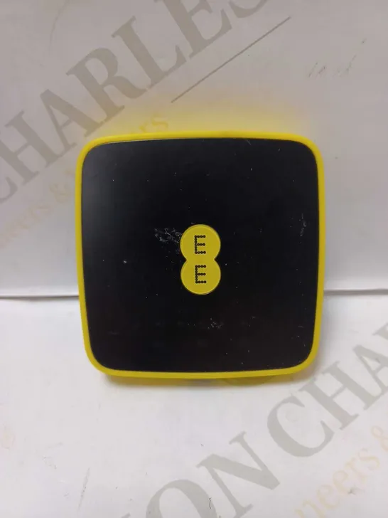 EE 4GEE WIFI MINI 4G MOBILE BROADBAND WIFI ROUTER HOTSPOT EE40VB