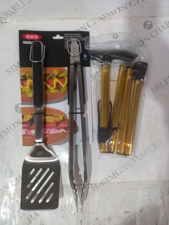 BOX OF APPROXIMATELY 15 ASSORTED HOUSEHOLD ITEMS TO INCLUDE ADJUSTABLE METAL FOLDING CANE, GRILLING TURNER & TONGS SET, ETC