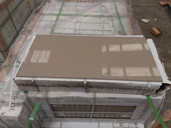 PALLET OF APPROX 32 X CARTONS OF JOHNSON TILES, MODERN FLAX POLISHED PORCELAIN FLOOR & WALL TILES - 8 TILES PER CARTON // TILE SIZE: 600 x 300 x 9.5mm