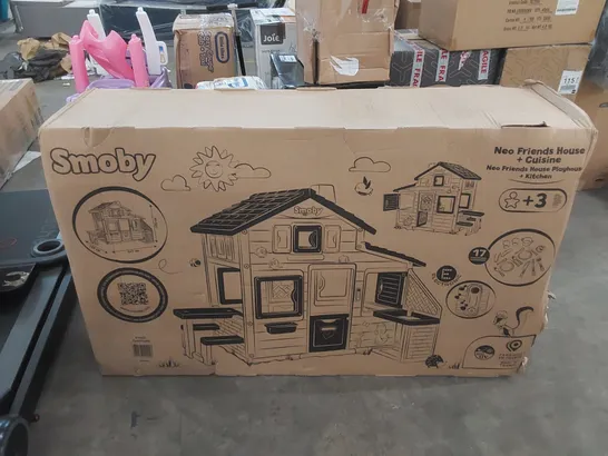 BOXED SMOBY NEO FRIENDS HOUSE & KITCHEN SET