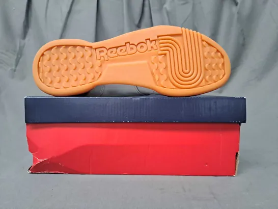 BOXED PAIR OF REEBOK WORKOUT PLUS SHOES IN WHITE UK SIZE 7