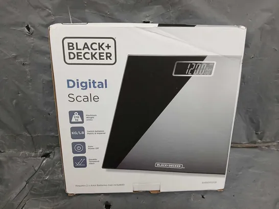 BOXED BLACK + DECKER DIGITAL SCALE